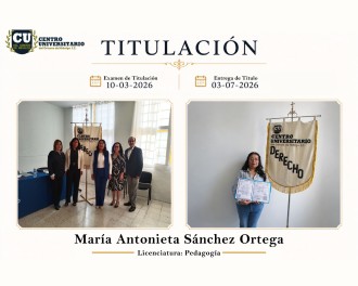 María Antonieta Sánchez Ortega recibiendo su titulación en Pedagogía en el CUOH